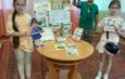Городская центральная библиотека провела познавательно-игровую программу «Знатоки дорожных знаков» для ребят из летнего лагеря школы № 3 проведена. Ребята познакомились с правилами дорожного движения, посмотрели слайд-презентацию «Правила дорожного движения». Узнали, для чего нужны дорожные знаки и как правильно вести себя на улице и в транспорте. Приняли участие в играх и конкурсах. Была оформлена выставка «В стране дорожных знаков».