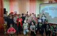 25 июня для ребят из летнего лагеря школы № 7 прошел познавательный час «Утром, вечером и днем — будь осторожен с огнем». Ребята познакомились с презентацией «Огонь — друг или враг?» и узнали про правила пожарной безопасности дома и на улице. Закрепили свои знания в играх и конкурсах «Юные пожарные», «Знатоки» и «Эрудиты». Познакомились с выставкой «С огнем шутить нельзя».