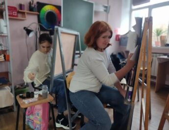 Образовательный процесс в Детской художественной школе. Преподаватель: Хитрова Татьяна Алексеевна